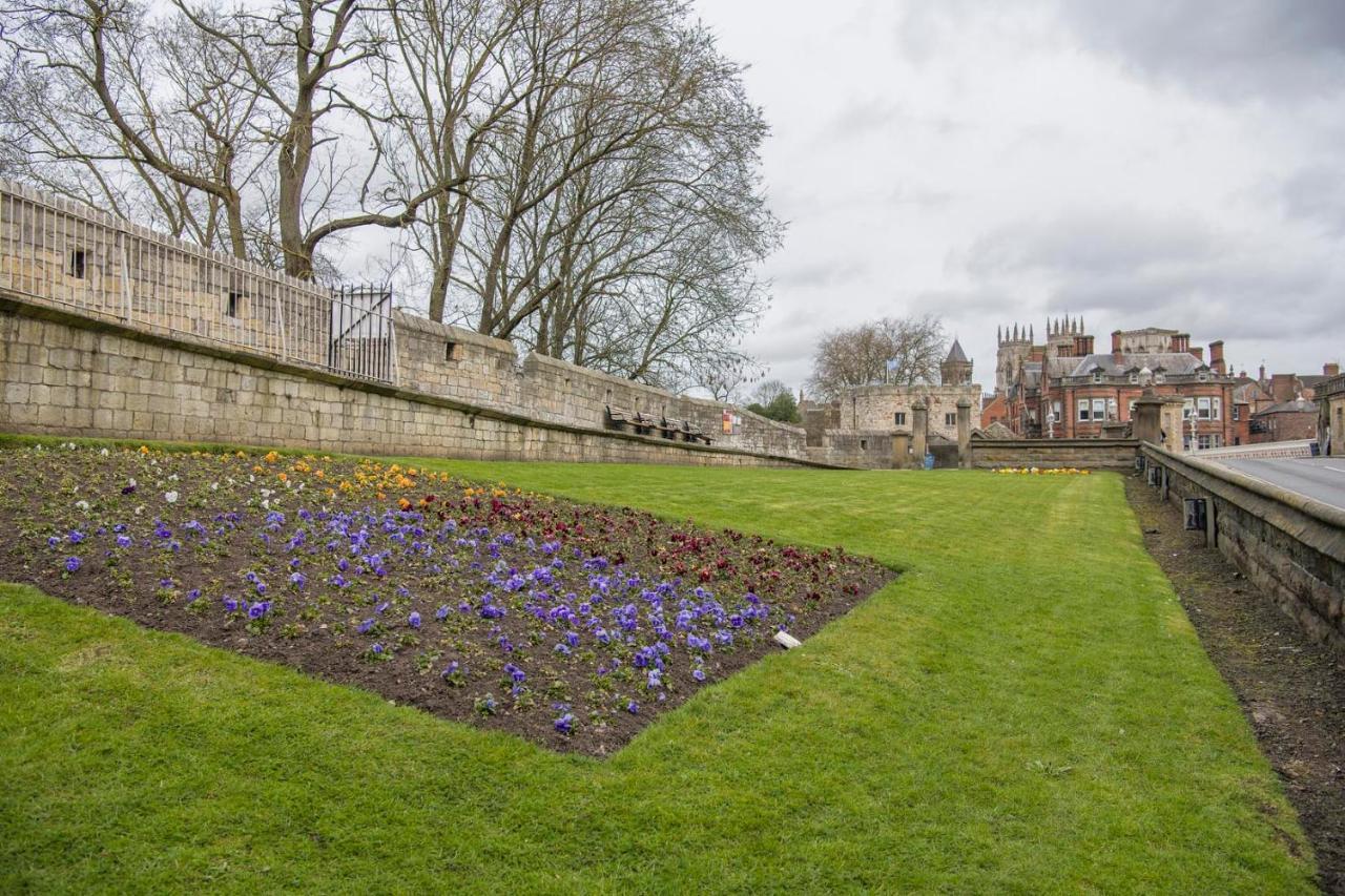St Helen'S House With Minster Views Apartment York Exterior foto